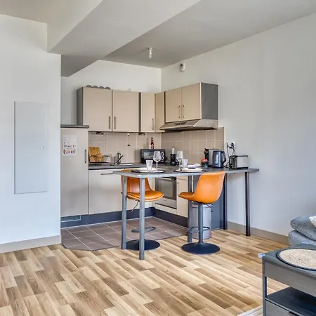 Celestine Mignon F2 En Centre De - Proximite Donjon De Апартаменты Руан