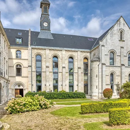 Celestine Mignon F2 En Centre De - Proximite Donjon De * Руан